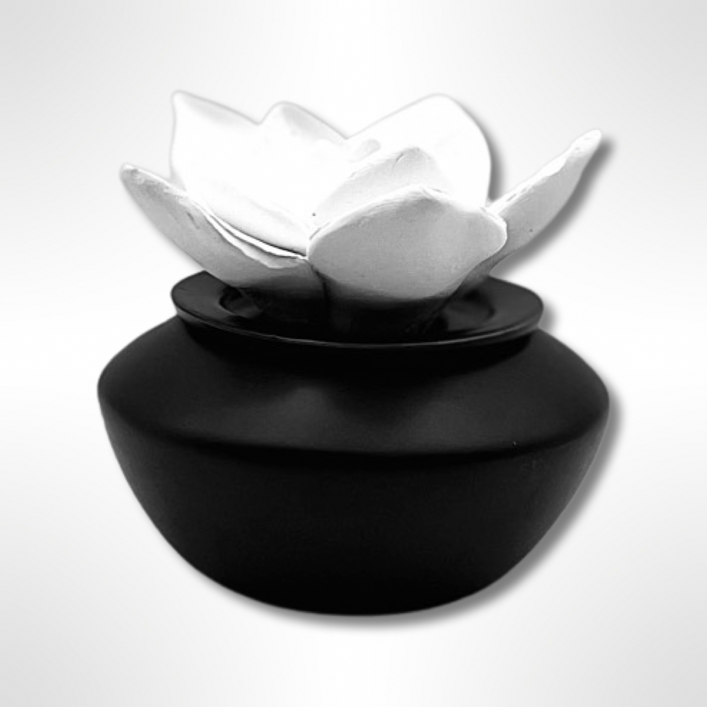 Gardenia Porcelain Diffuser