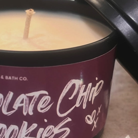 The Good Good Candle & Bath Co. Chocolate Chip Cookie Candle